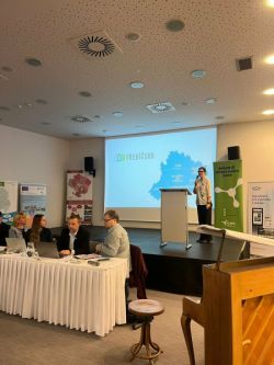 f5e3a0da-57c6-4fec-b692-4accacdf51d0